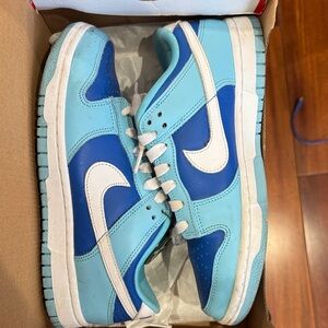 Nike Kids Aqua and White Sneakers